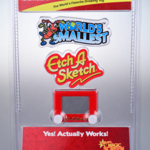 504 WORLDS SMALLEST ETCH A SKETCH PACK SHOT IMAGE 3
